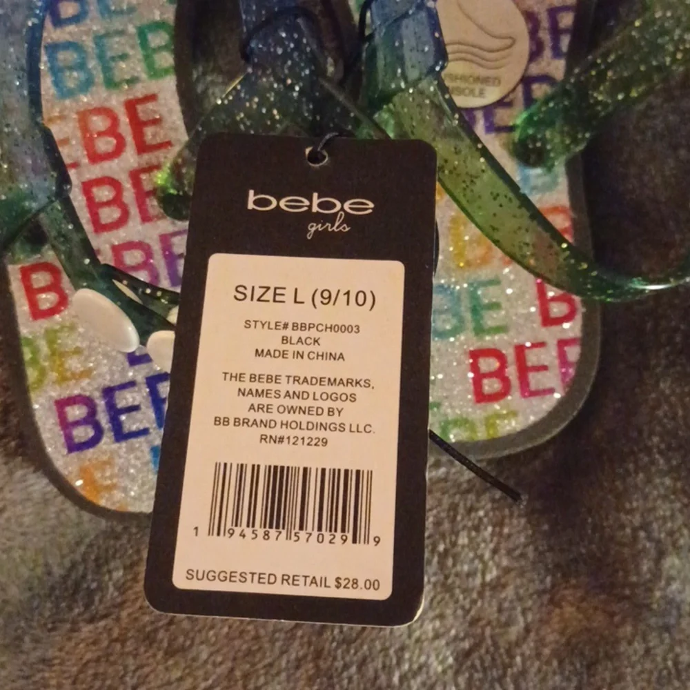 BEBE SANDELS SIZE 9/10 NEW WITH TAGS